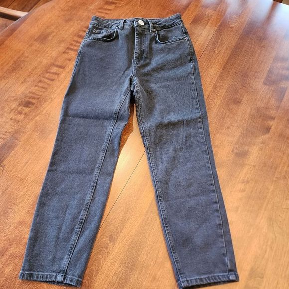 ASOS Denim - Asos black denim straight‎ leg jeans size 25